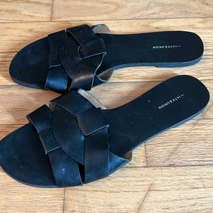 Nice black slip on 14th & Union